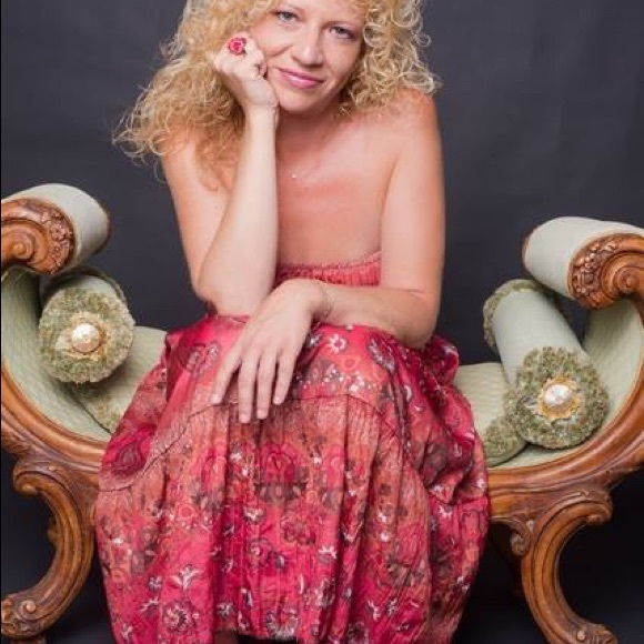 Meet your Posher, Ysanne, Posh Ambassador - Picture 3 of 5